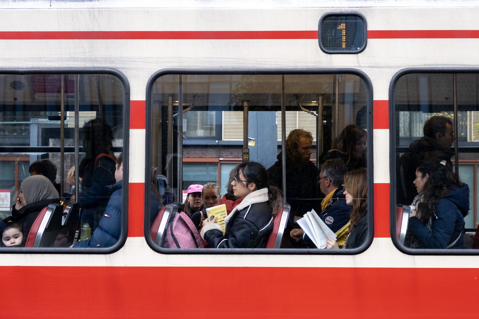 tram met passagiers